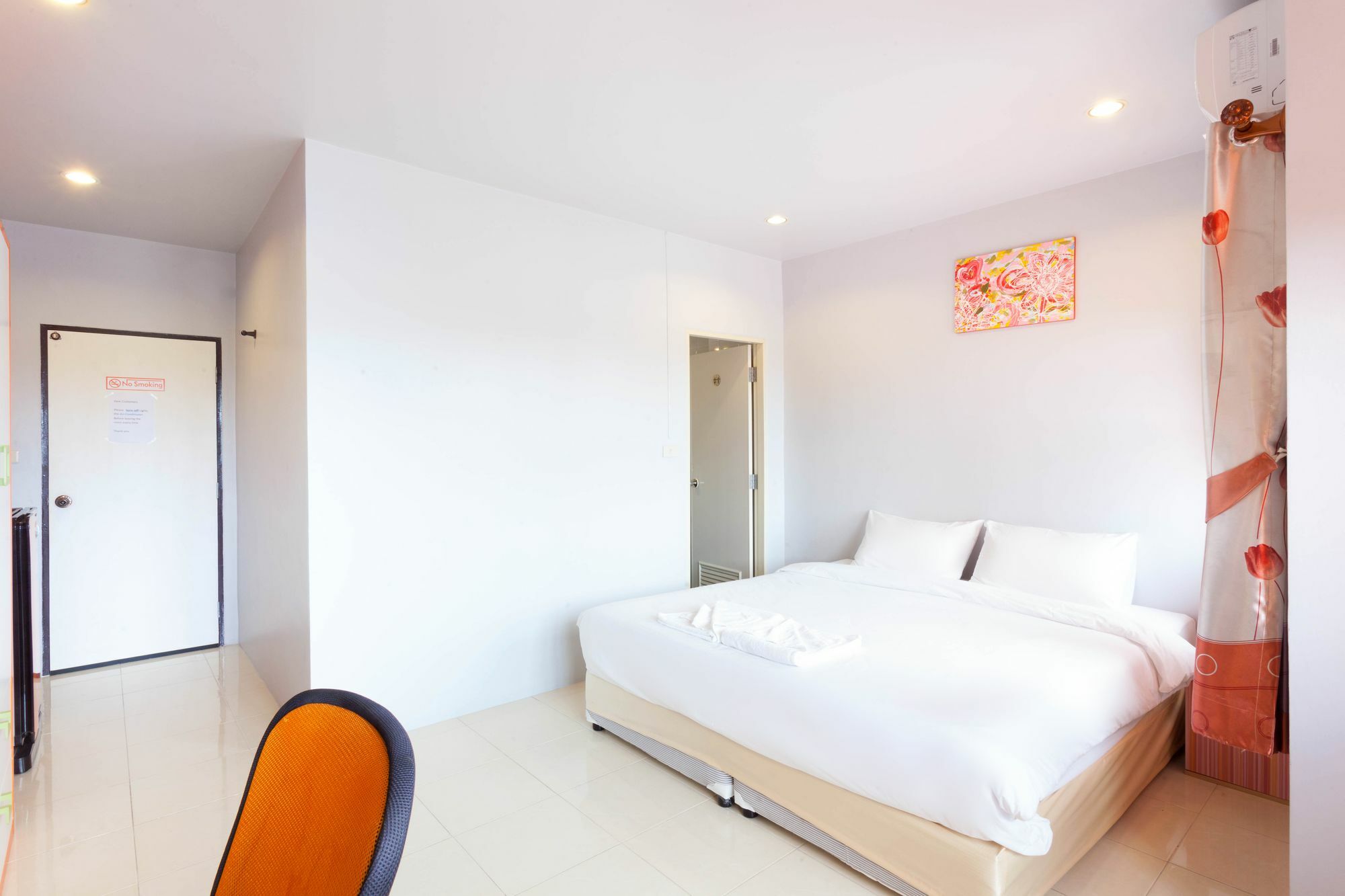 Luna Guesthouse And Travel Rawai Eksteriør billede
